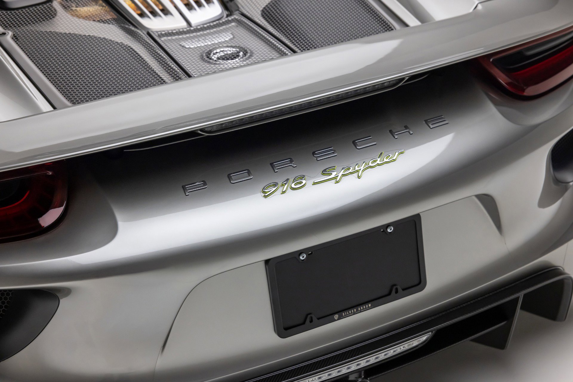 Used 2015 Porsche 918 Spyder AWD/4WD image 26