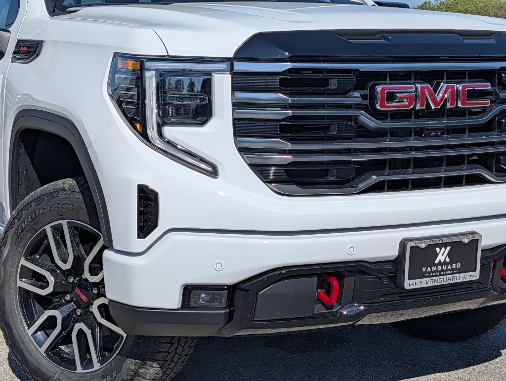 New 2026 GMC Sierra 1500 AT4 w/ AT4 Premium Package AWD/4WD image 8