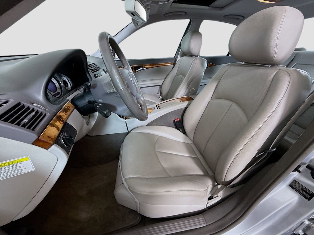 Used 2008 Mercedes-Benz E 350 4MATIC Sedan image 21