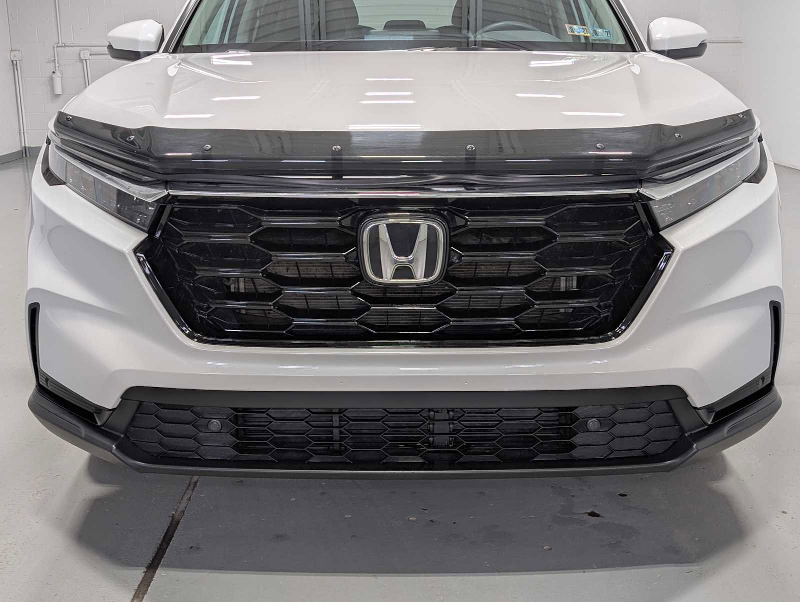Used 2024 Honda CR-V EX-L image 2