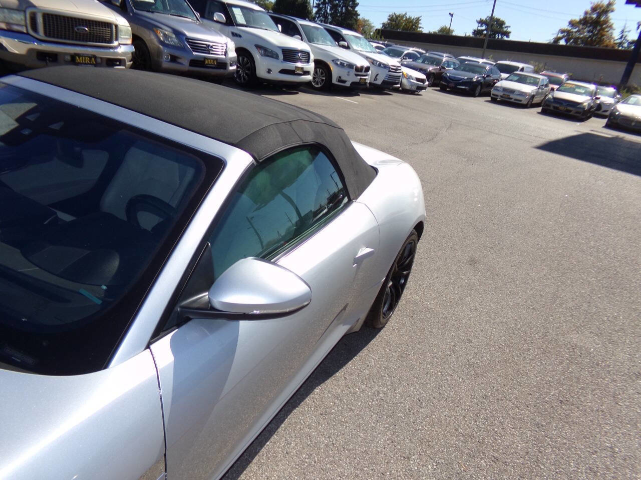 Used 2018 Jaguar F-TYPE Convertible image 32