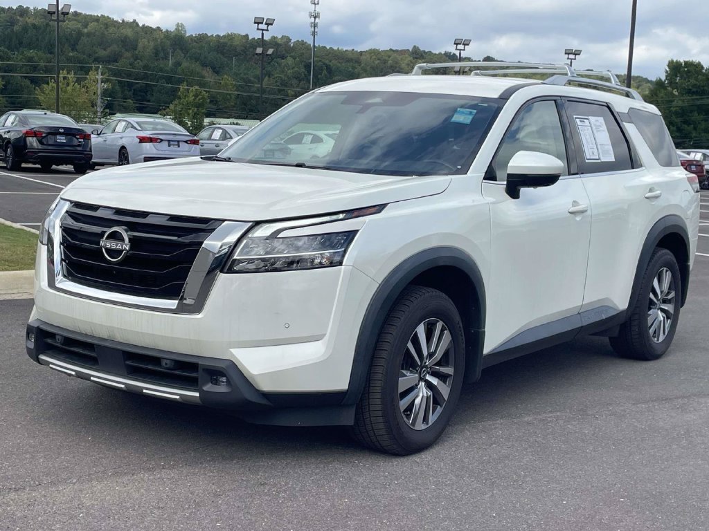 Used 2022 Nissan Pathfinder SL AWD/4WD image 6