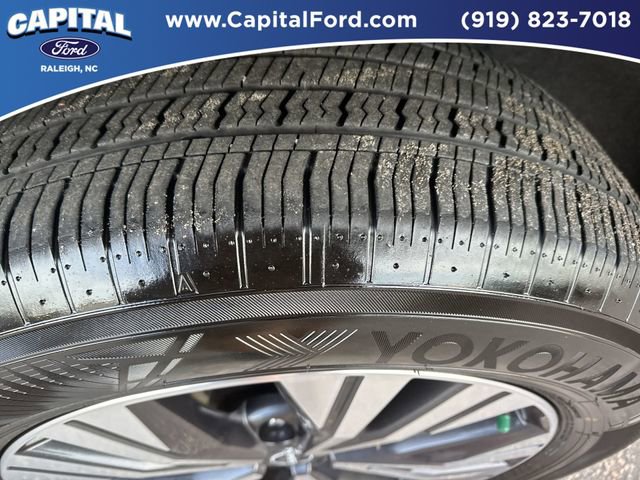 Used 2023 Nissan Rogue SV image 14