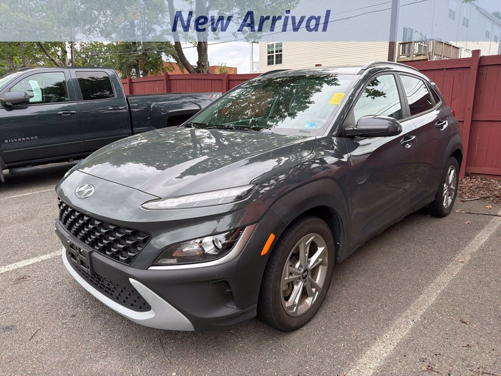 Used 2023 Hyundai Kona SEL AWD/4WD image 1