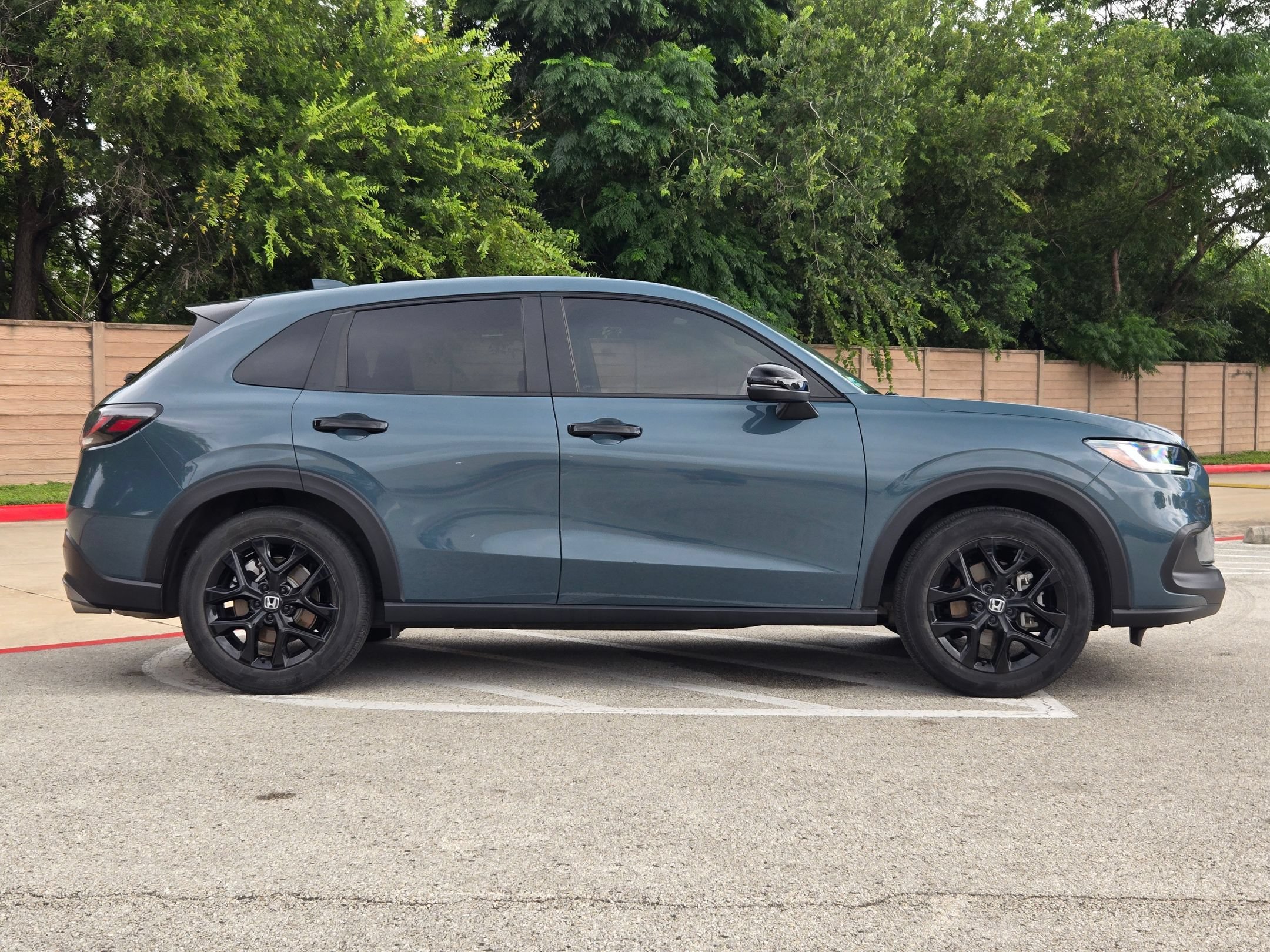 Used 2025 Honda HR-V Sport video 2