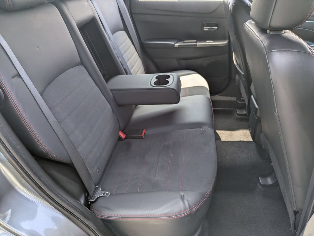 Used 2025 Mitsubishi Outlander Sport SE AWD/4WD image 26