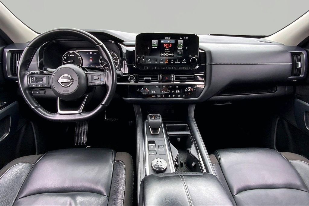 Used 2023 Nissan Pathfinder SL image 7