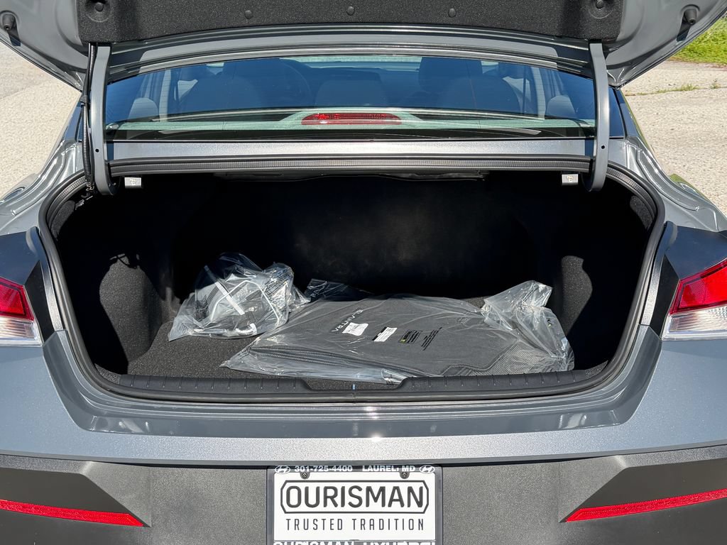 New 2026 Hyundai Elantra SE FWD image 10