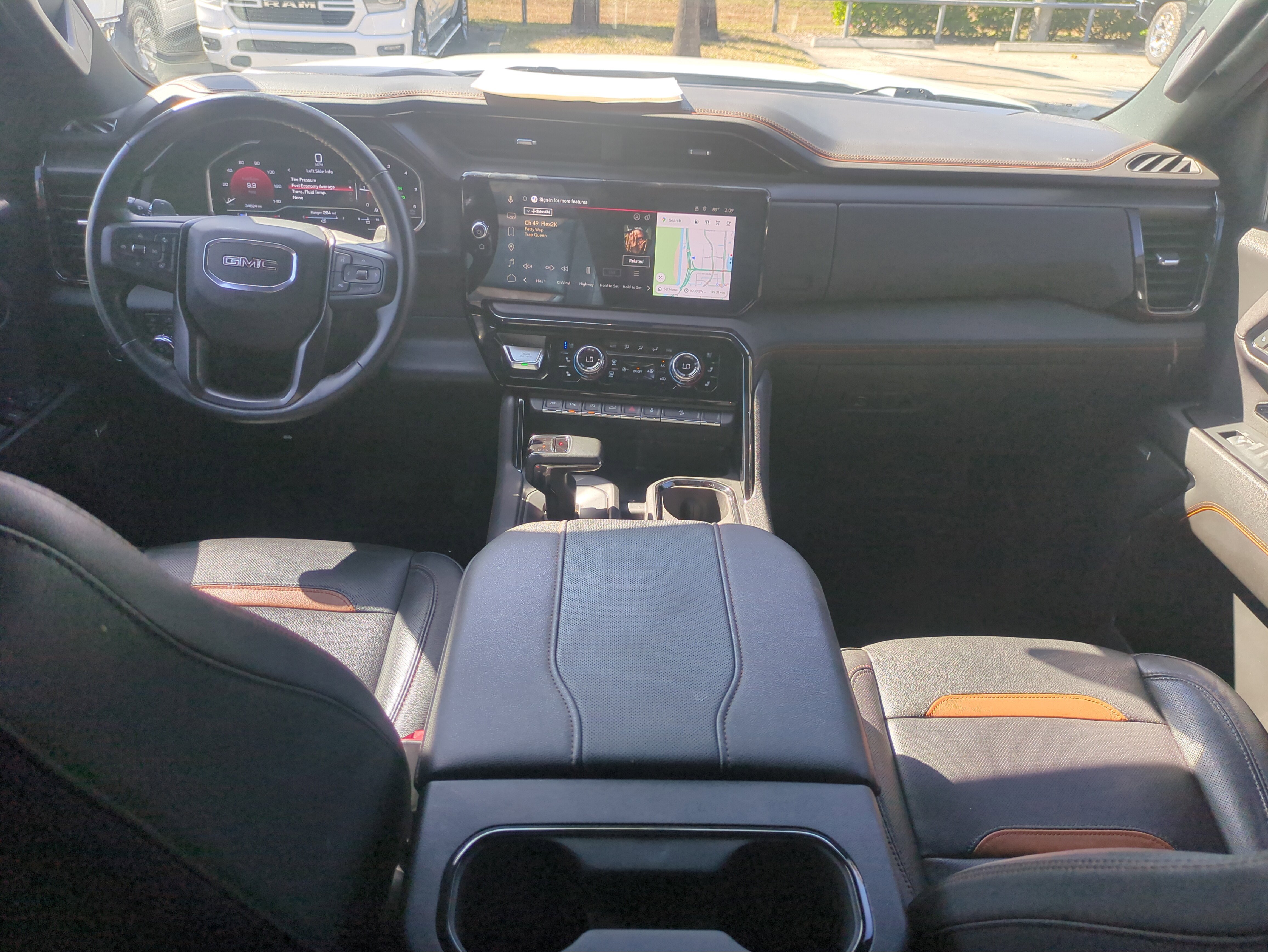 Used 2023 GMC Sierra 1500 AT4 image 15