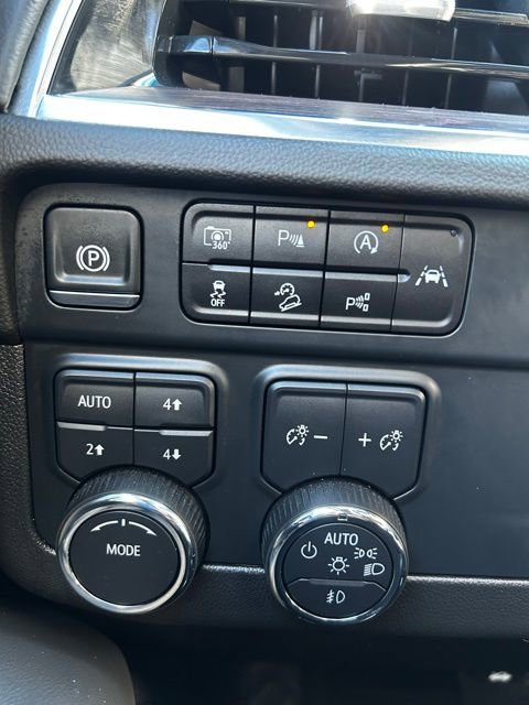 Certified 2025 Chevrolet Tahoe Z71 image 36