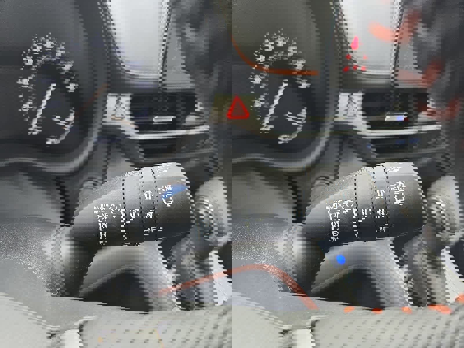 Used 2022 Toyota Sienna XSE w/ XSE Plus Package FWD image 26