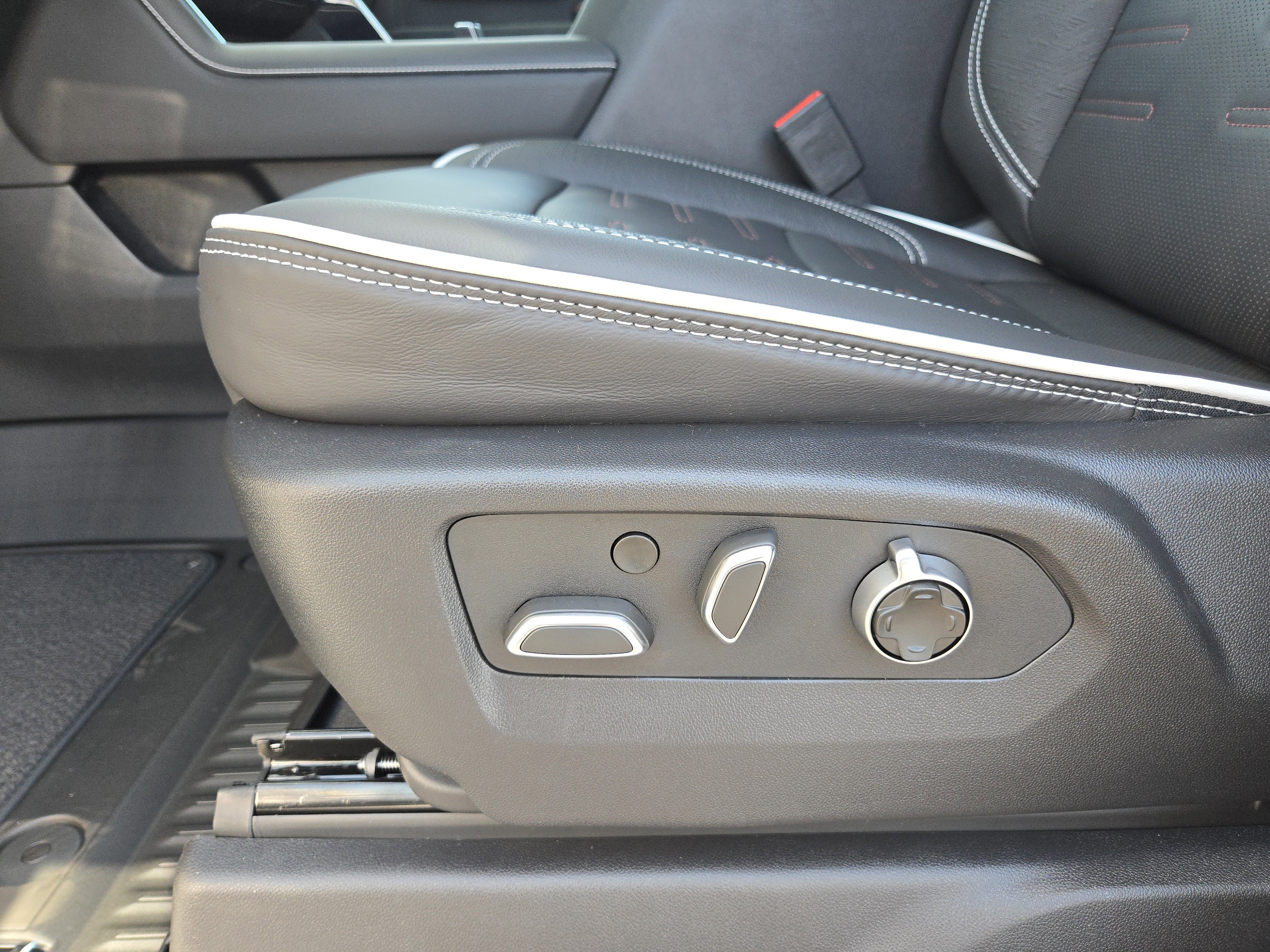 New 2026 GMC Sierra 2500 AT4X image 20