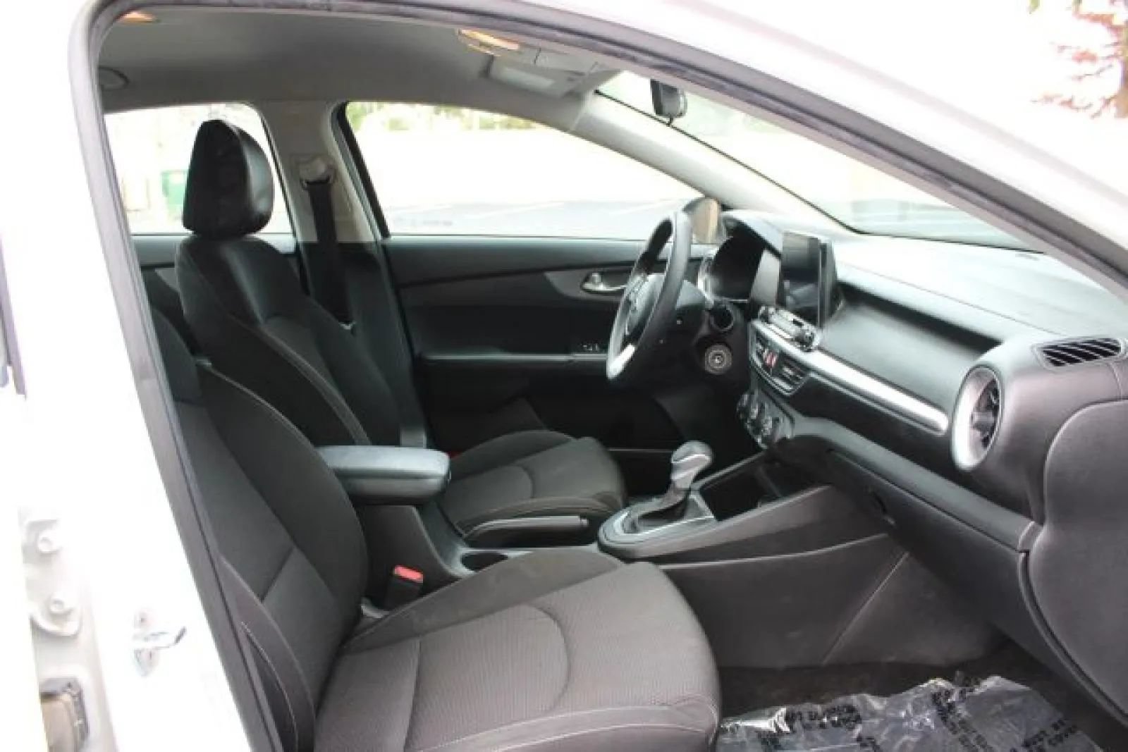 Used 2021 Kia Forte LXS FWD image 16