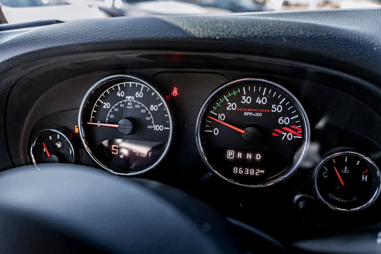 Used 2017 Jeep Wrangler Unlimited Rubicon image 23