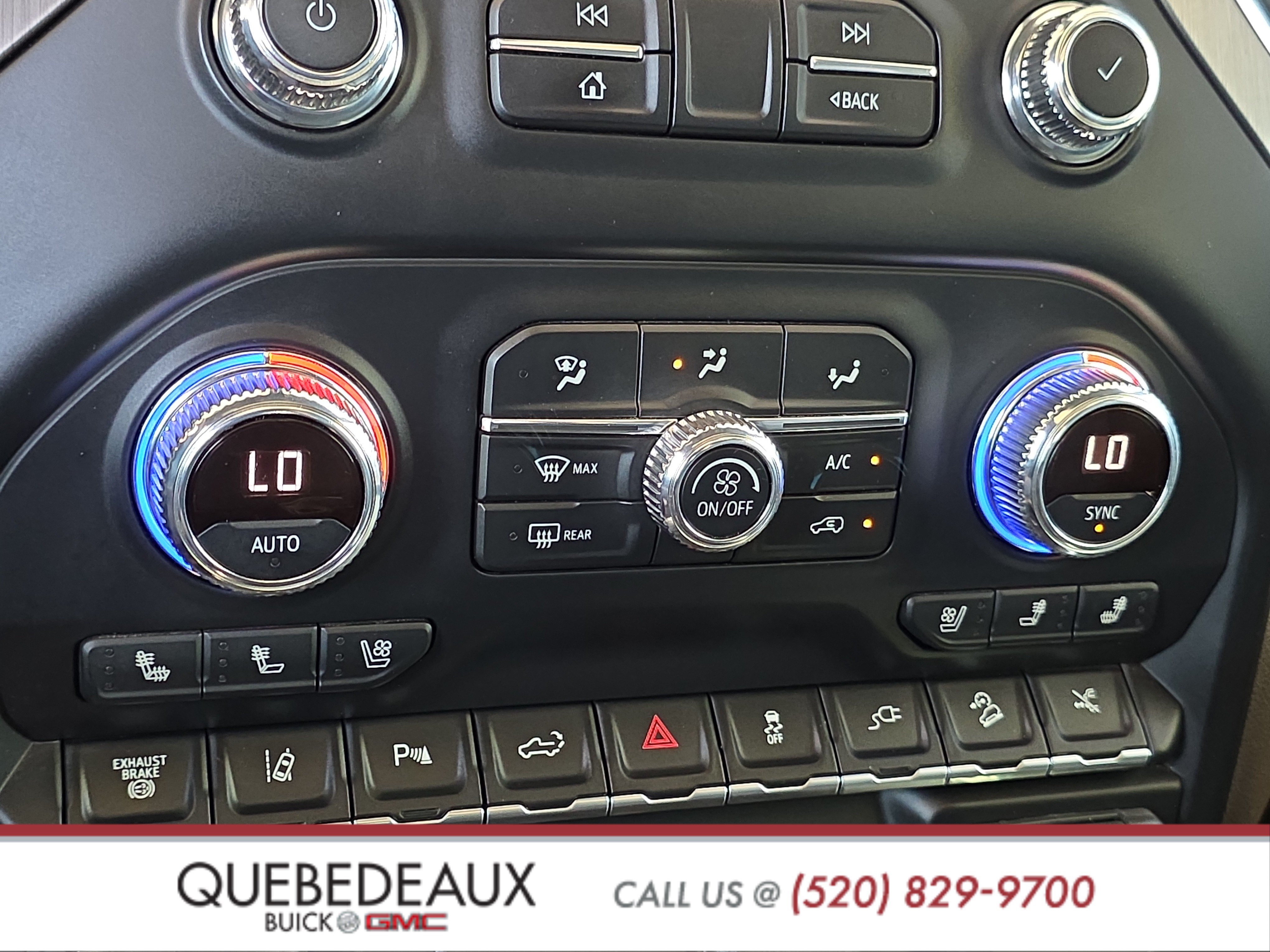 Used 2021 GMC Sierra 3500 Denali w/ Denali Ultimate Package AWD/4WD image 22