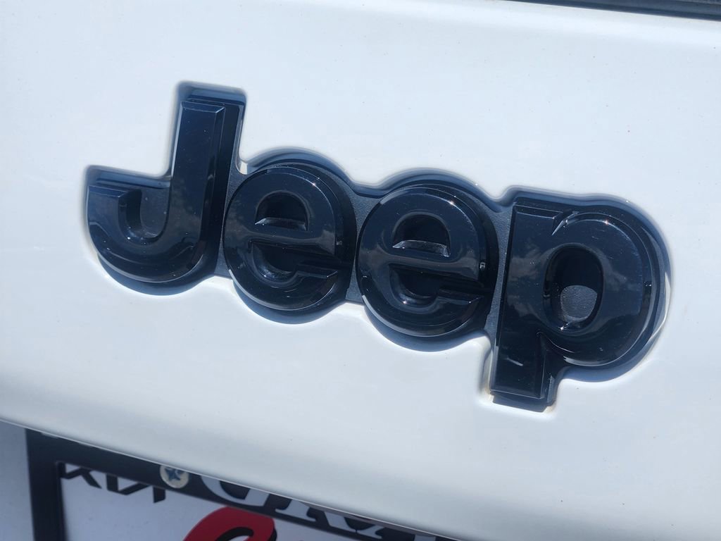 Used 2022 Jeep Cherokee Latitude image 14