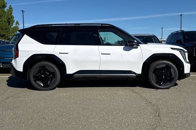 New 2026 Kia EV9 GT-Line AWD/4WD image 3