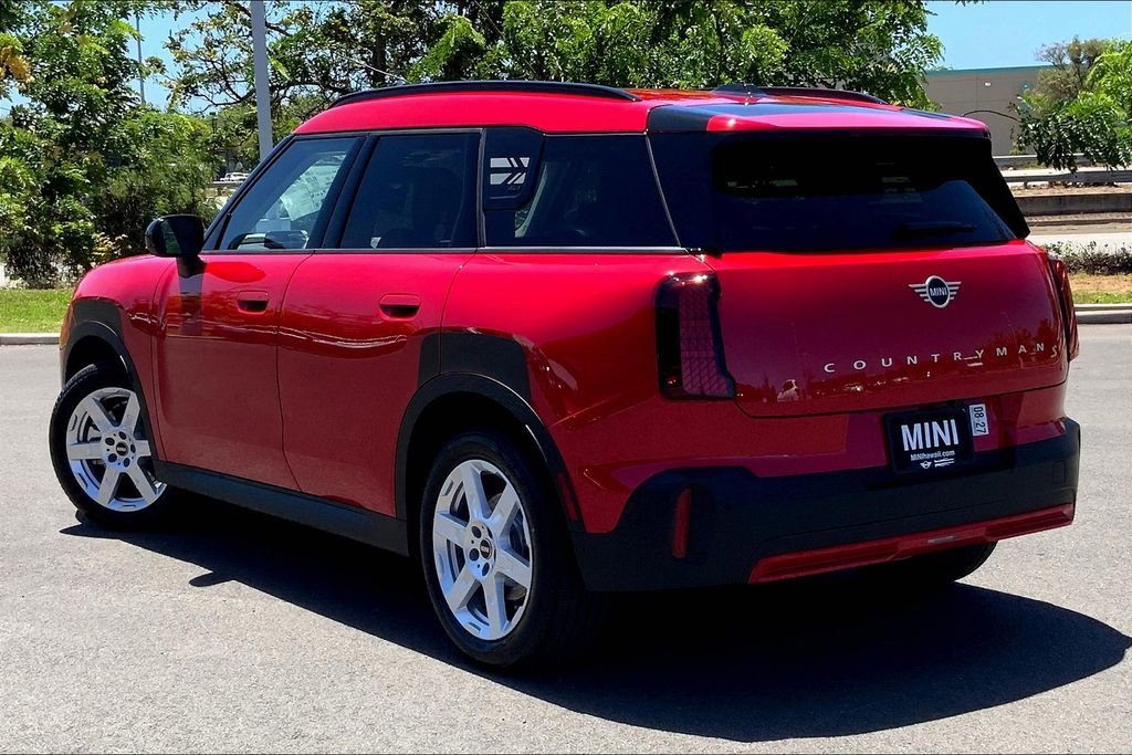 New 2025 MINI Cooper Countryman SE image 3
