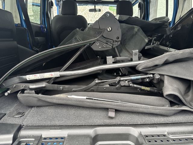 Used 2022 Jeep Wrangler Unlimited Willys image 22