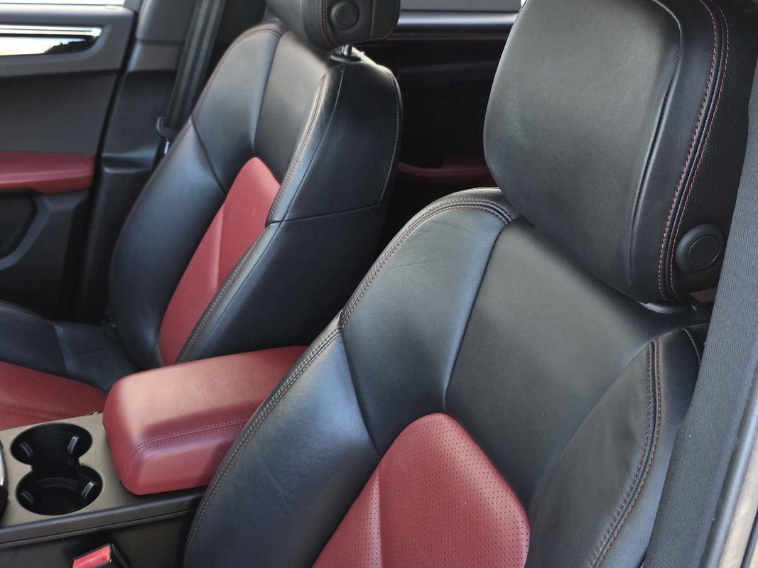 Used 2018 Porsche Macan image 22