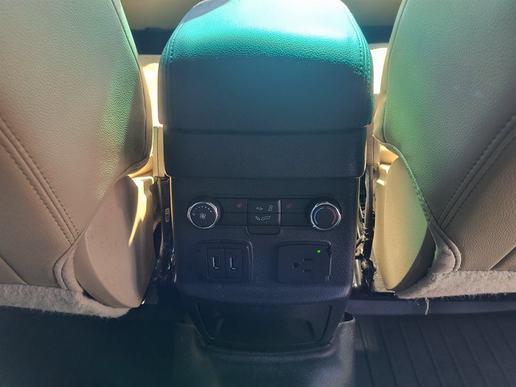 Used 2016 Ford Explorer Limited image 28