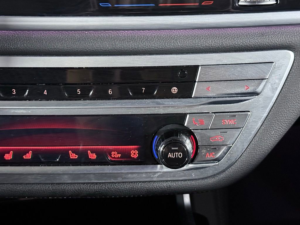 Used 2022 BMW 750i xDrive w/ Luxury Rear Seating Package image 32