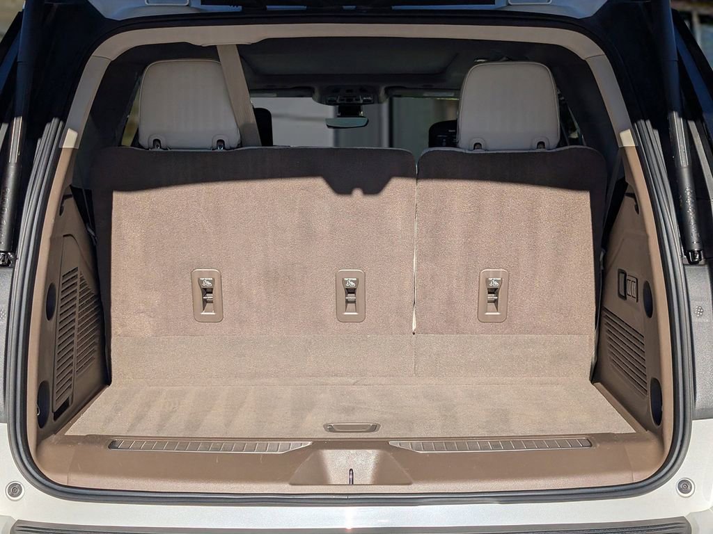 Used 2021 GMC Yukon Denali w/ Denali Premium Package image 22