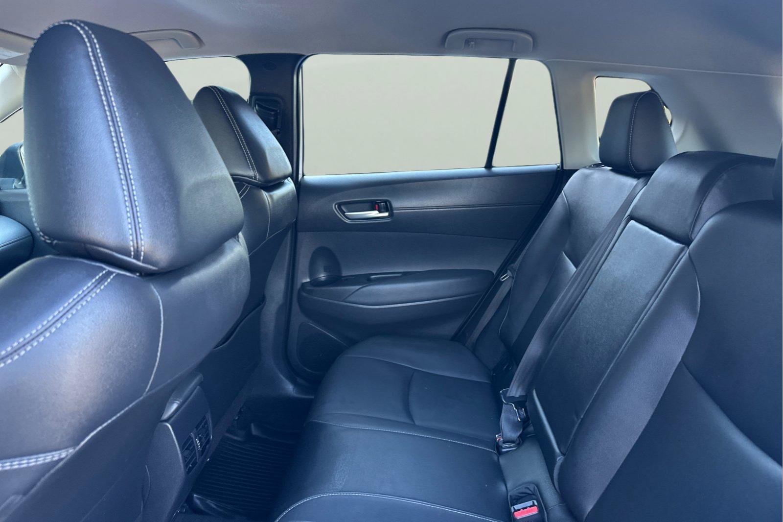 Certified 2022 Toyota Corolla Cross XLE AWD/4WD image 6