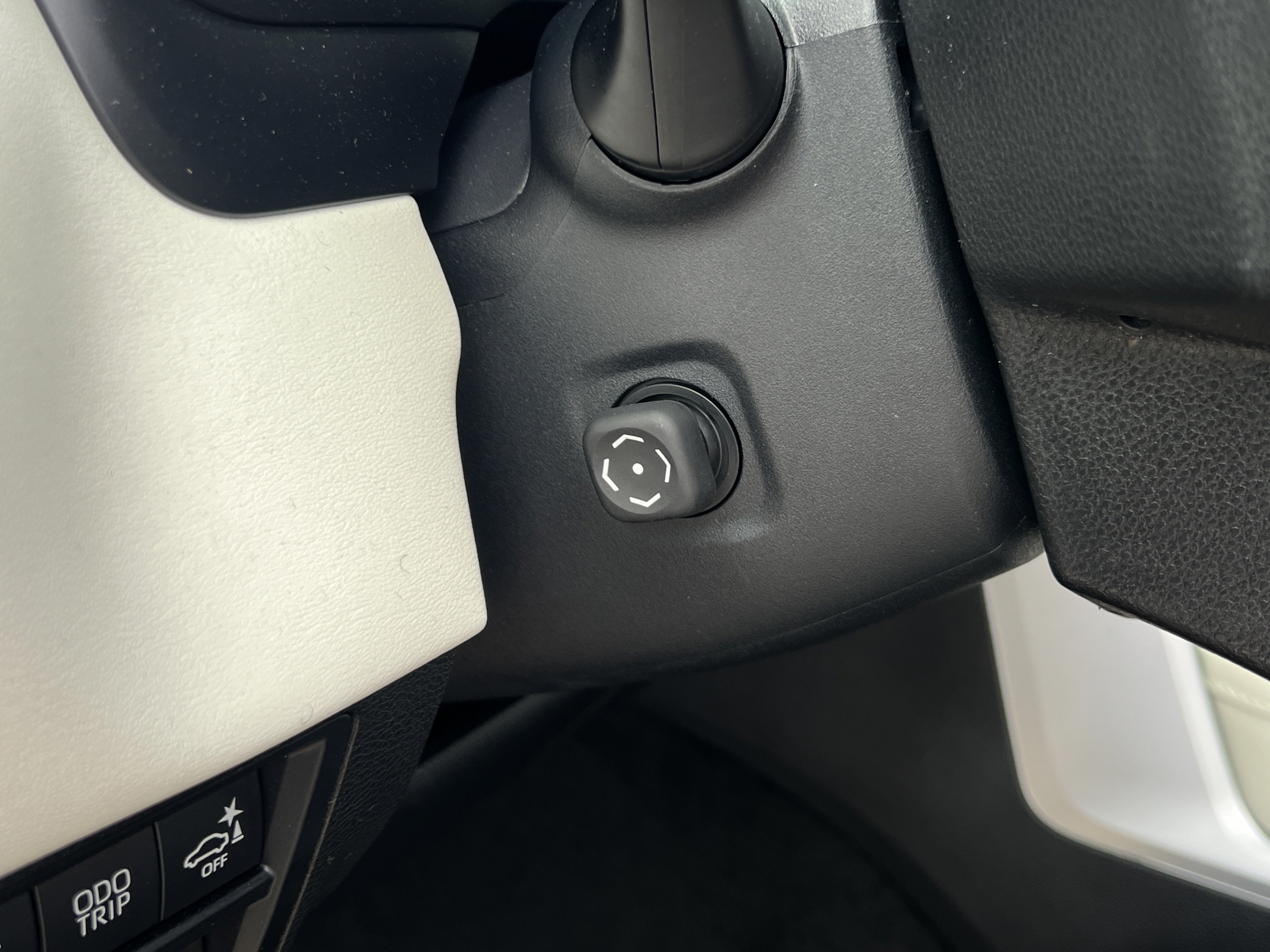 Used 2023 Toyota Sequoia Capstone RWD image 14