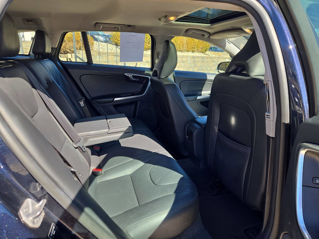 Used 2016 Volvo V60 T5 Premier image 23