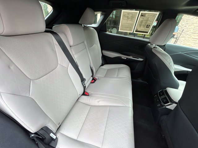 Used 2023 Lexus RX 350 Premium Plus w/ Accessory Package AWD/4WD image 31