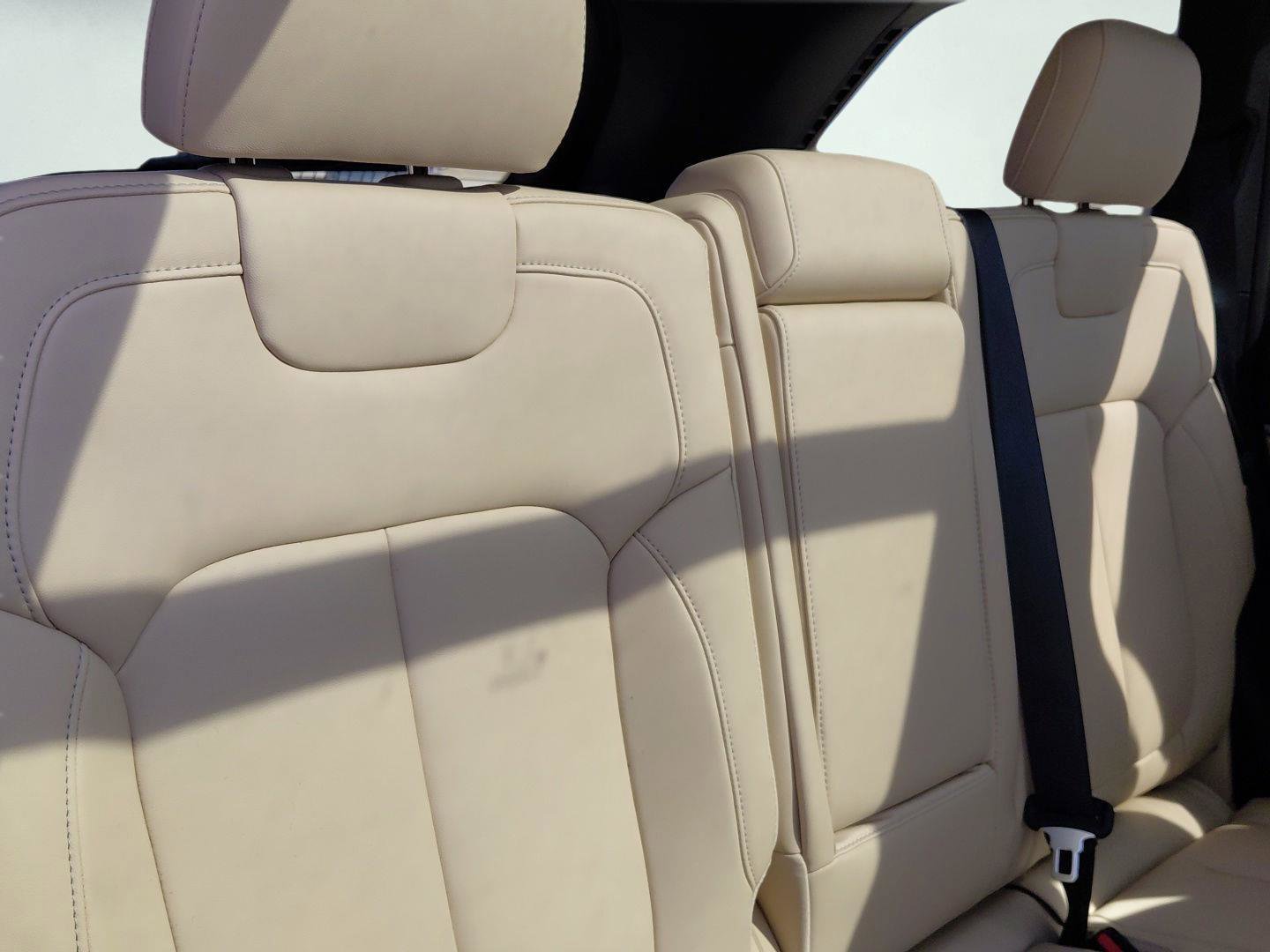 New 2026 Jeep Grand Cherokee Limited w/ Trailer Tow Package image 15