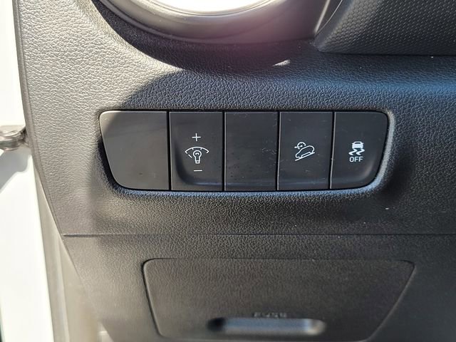 Certified 2022 Hyundai Kona SEL AWD/4WD image 25