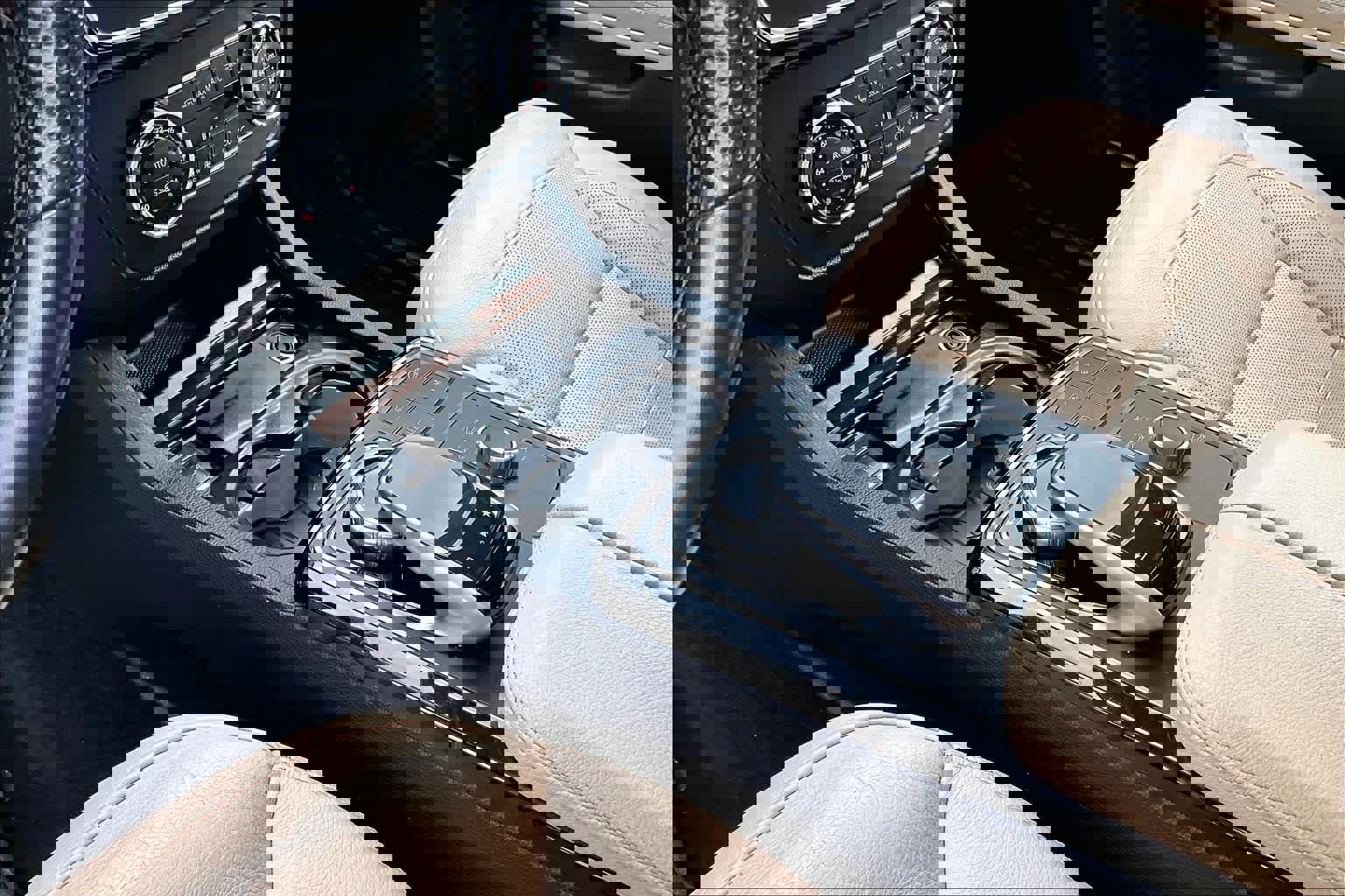 Used 2019 Mercedes-Benz GLS 550 4MATIC image 17