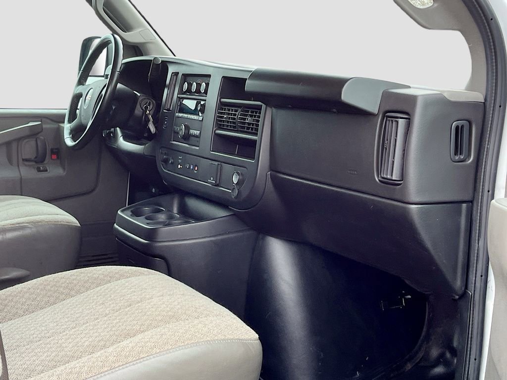 Used 2023 GMC Savana 3500 Extended w/ Driver Convenience Package RWD image 27