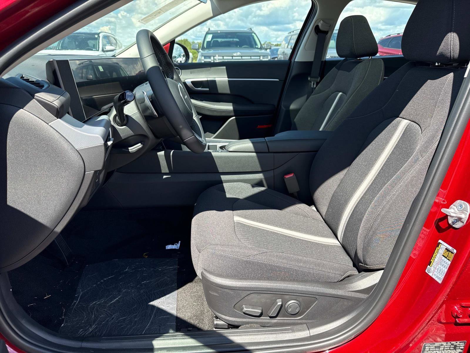 New 2025 Hyundai Sonata SEL image 10