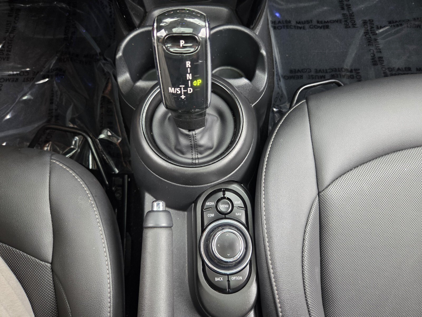 Used 2024 MINI Cooper 4-Door Hardtop FWD image 27