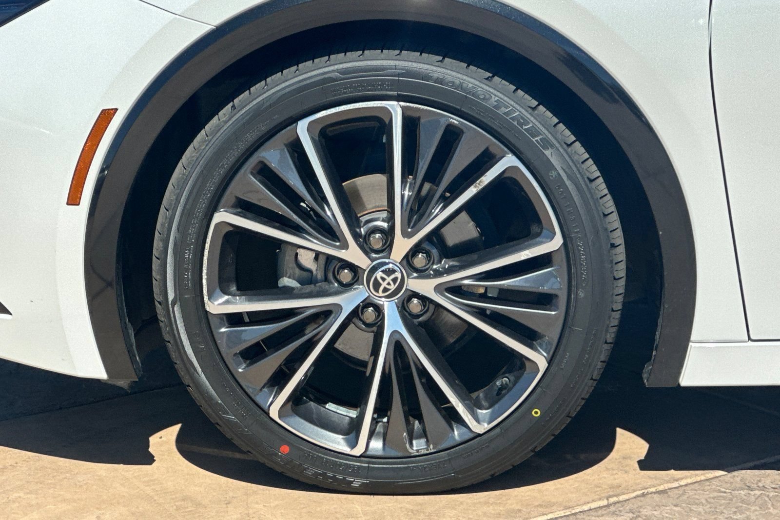 Certified 2023 Toyota Prius XLE FWD image 33