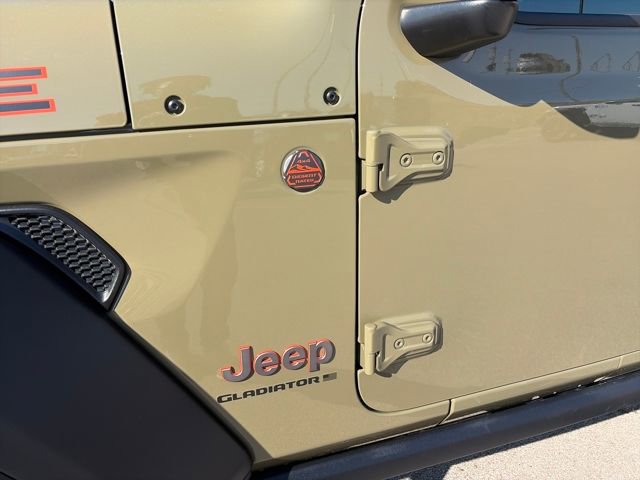 New 2026 Jeep Gladiator Mojave image 44