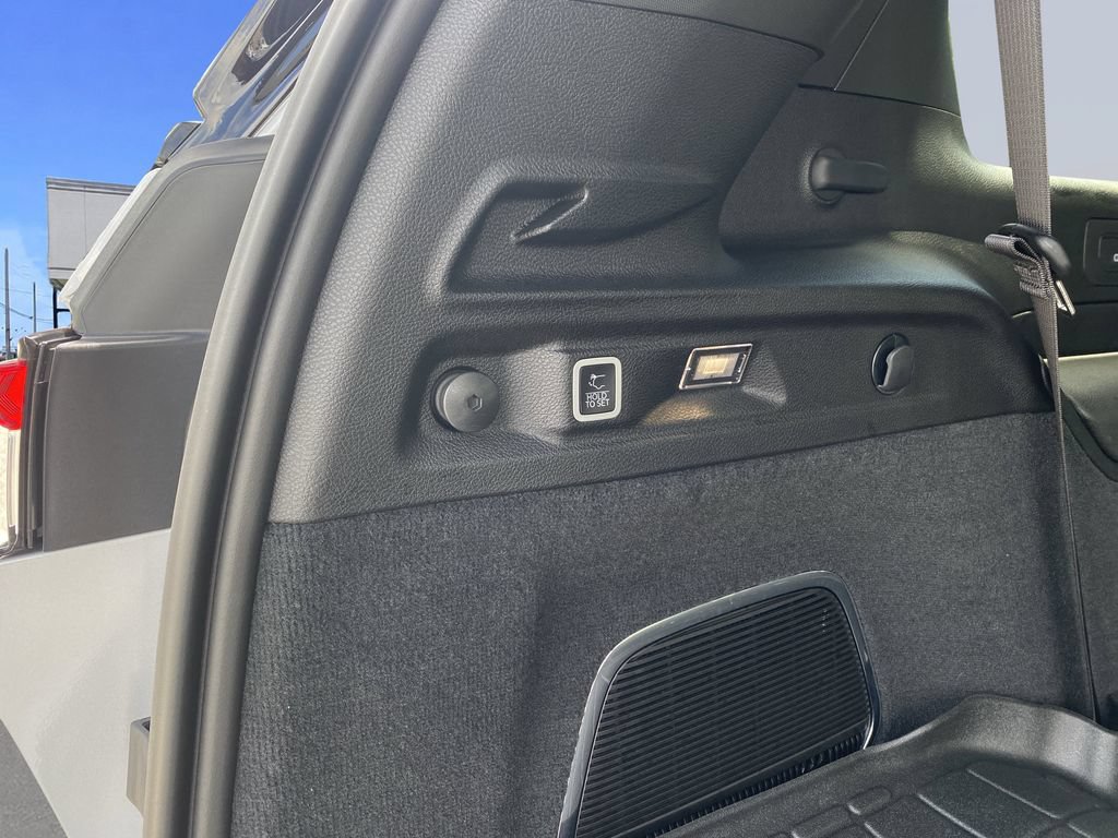 Used 2023 Jeep Grand Cherokee L Summit AWD/4WD image 32