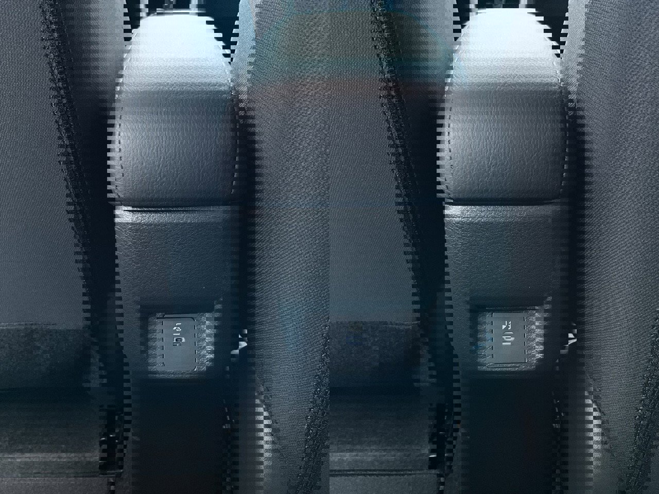 New 2025 Nissan Versa SV w/ Trunk Package image 17