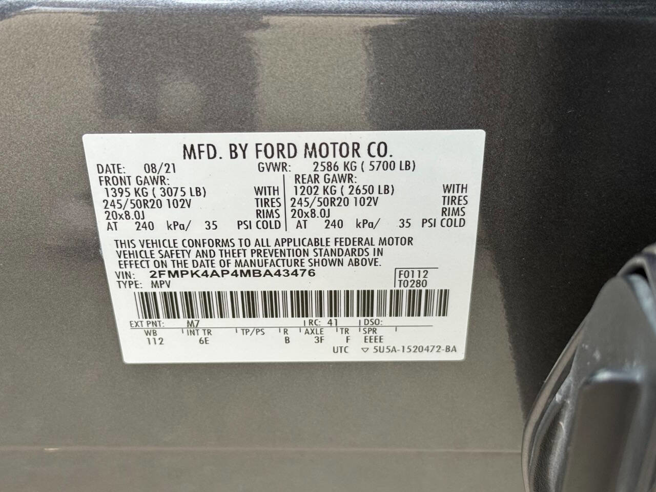 Used 2021 Ford Edge ST image 25