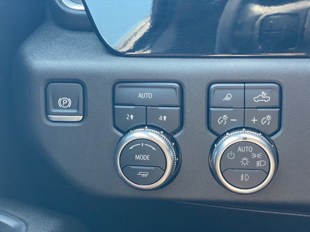 Used 2025 GMC Sierra 1500 SLT image 19