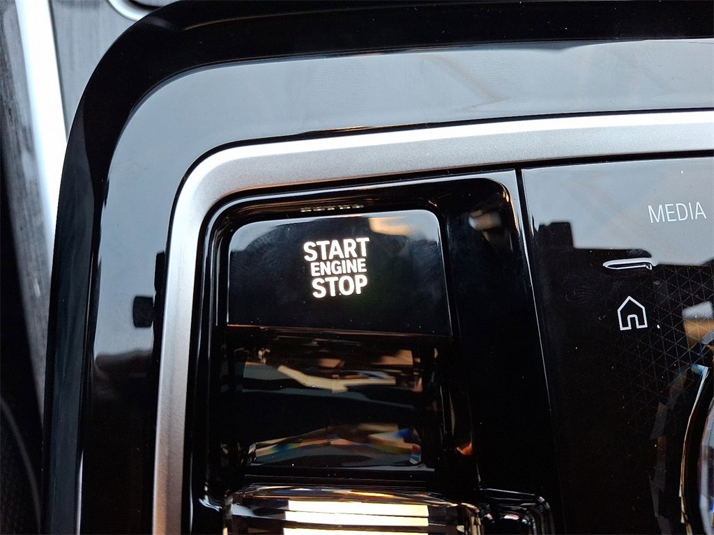 New 2026 BMW 760i xDrive w/ Executive Package image 16