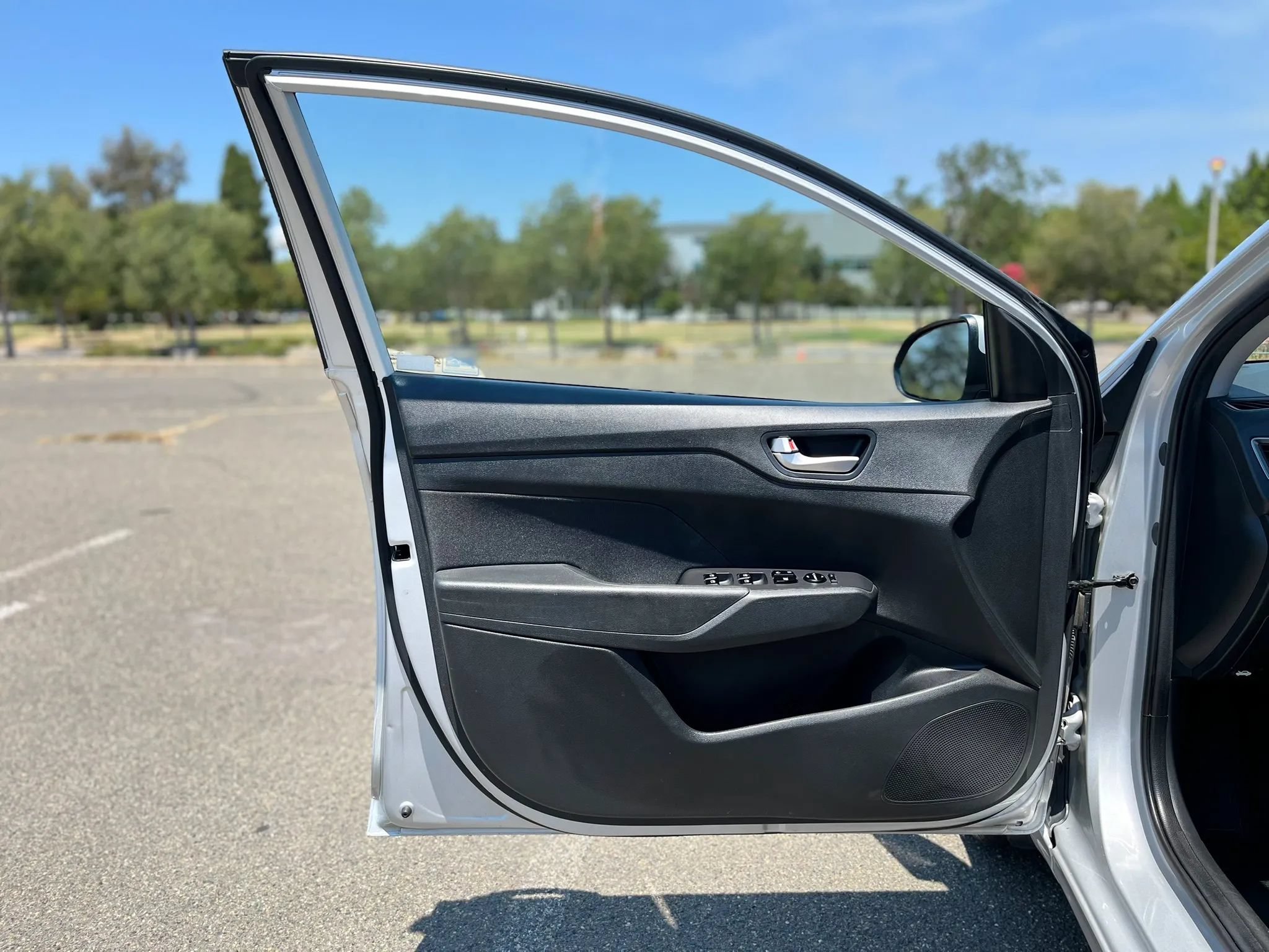 Used 2018 Hyundai Accent SE FWD image 10