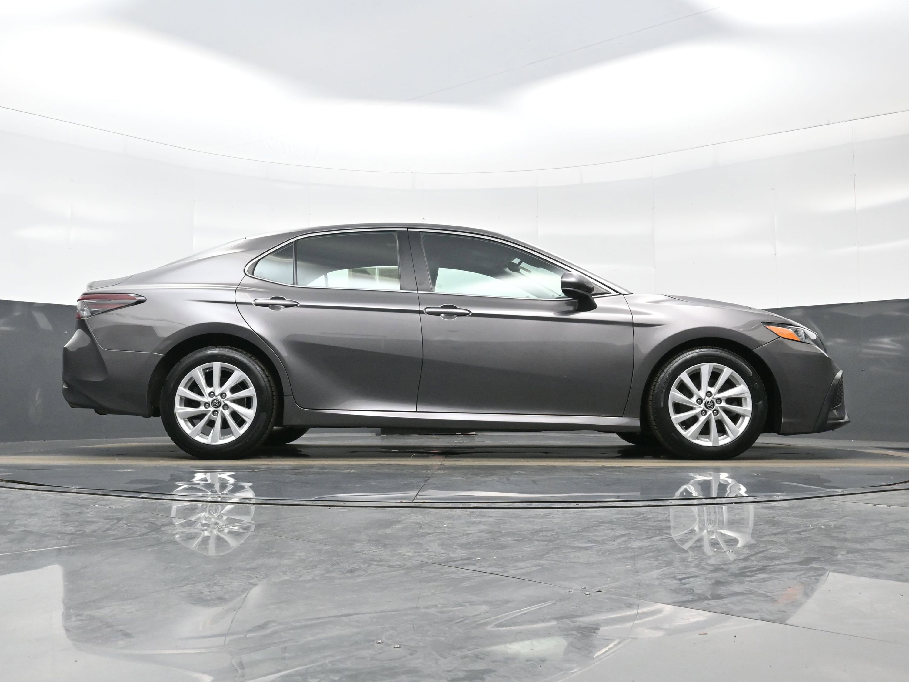 Used 2024 Toyota Camry LE image 29