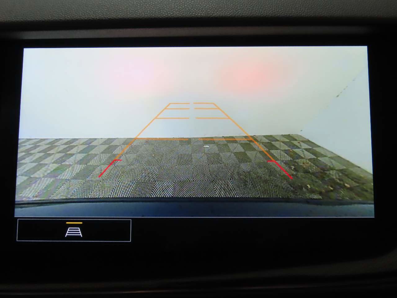 Used 2023 Buick Envision Essence image 10