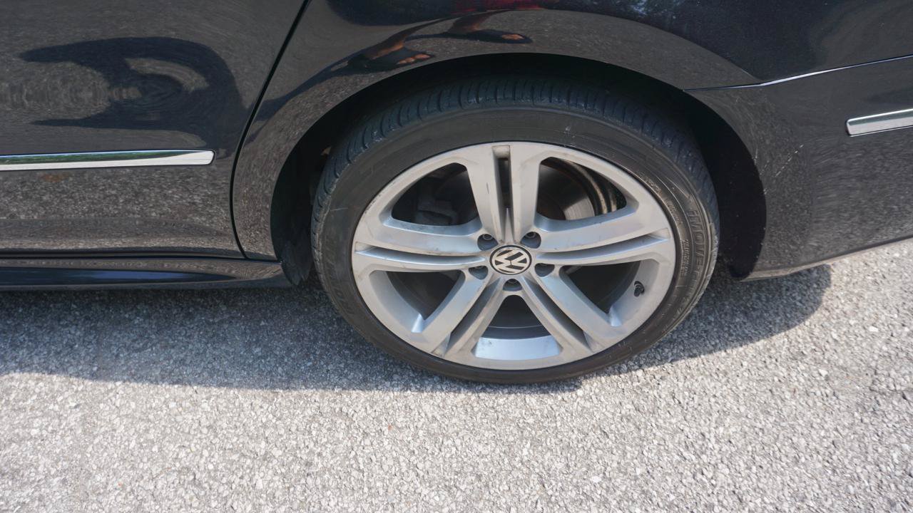 Used 2013 Volkswagen CC R-Line FWD image 10