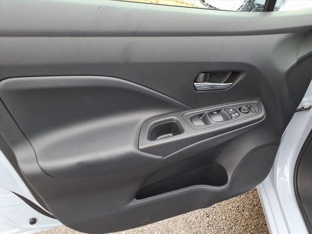 New 2025 Nissan Versa SV w/ Trunk Package image 6