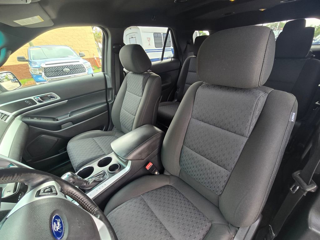 Used 2014 Ford Explorer XLT w/ Equipment Group 201A image 61
